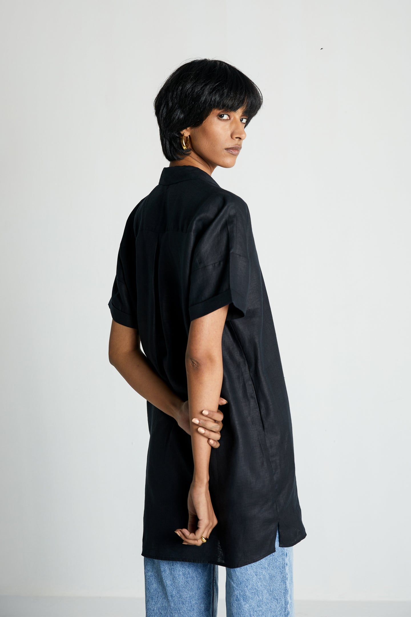 The Everyday Shirt in Black-4